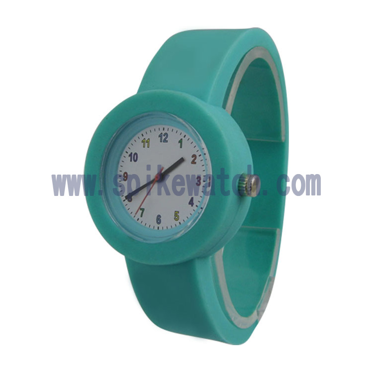 时霸手表工厂推出新款环保硅胶连体表带手表量大从优