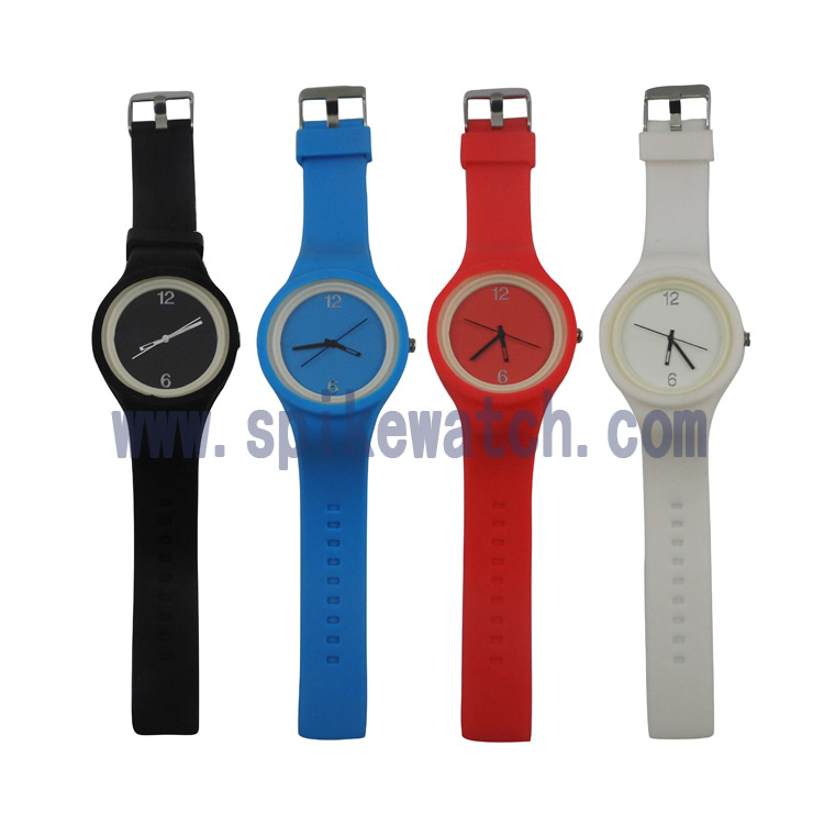 最新手表市场主流是时尚彩色硅胶手表